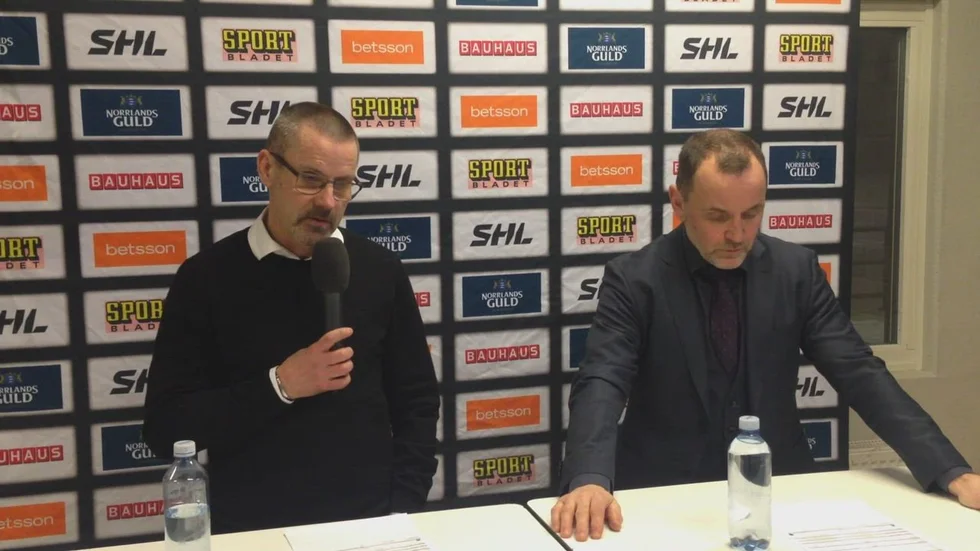 Tommy Samuelsson och Thomas "Bulan" Berglund under torsdagens presskonferens.