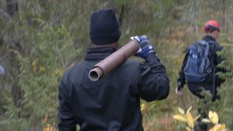 Att kapa borrrör minskar risken för olyckor med skotrar och terrängfordon i naturen och att försluta dem minskar risken för negativ påverkan på grundvattnet.