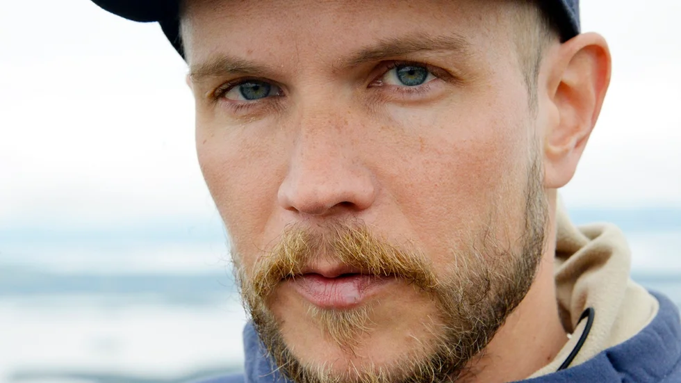 AVSLUT. Fredrik Westerlund avslutar projektet med en fest. Då kommer bland annat komikern Magnus Betnér till Arjeplog för att uppträda.