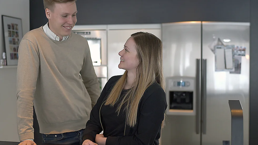 "Vi vill ha ett bröllop man sent ska glömma", säger Adam och Madeleine.