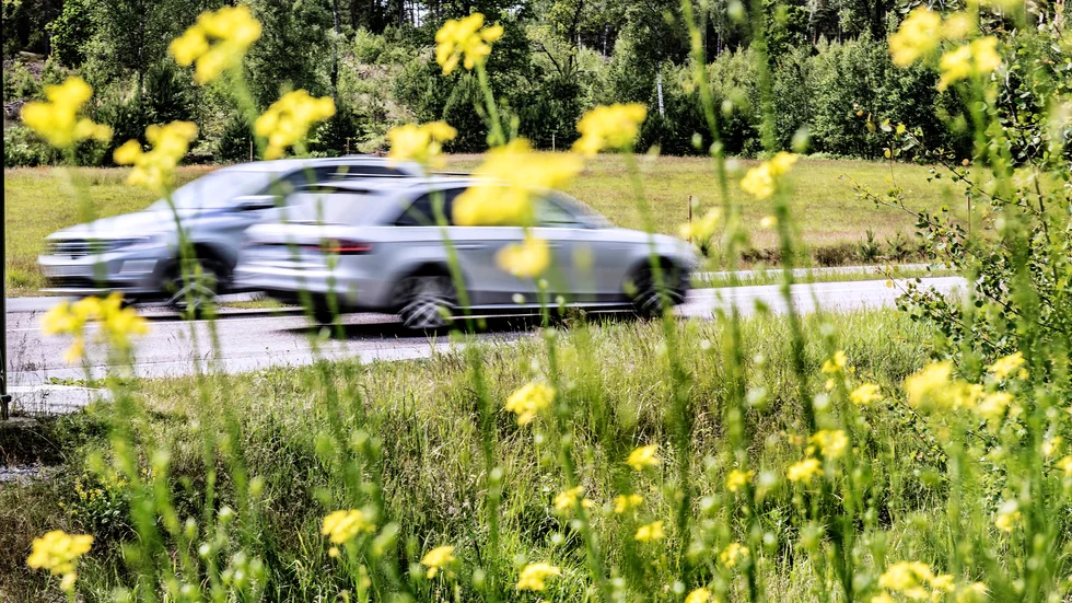 Bilarna mötes och ett av fordonen körde in i det andra. En man i 70-årsåldern har åtalats för smitning från trafikolycksplats.