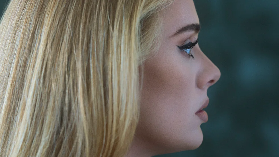 Adele vill att hennes album ska lyssnas på i "rätt" ordning. Det tycker nu Spotify också. Pressbild