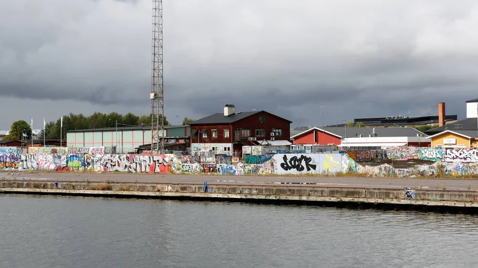 Inre hamnen. På väg att bli en segregerad stadsdel för höginkomsttagare, menar Vänsterpartiet.