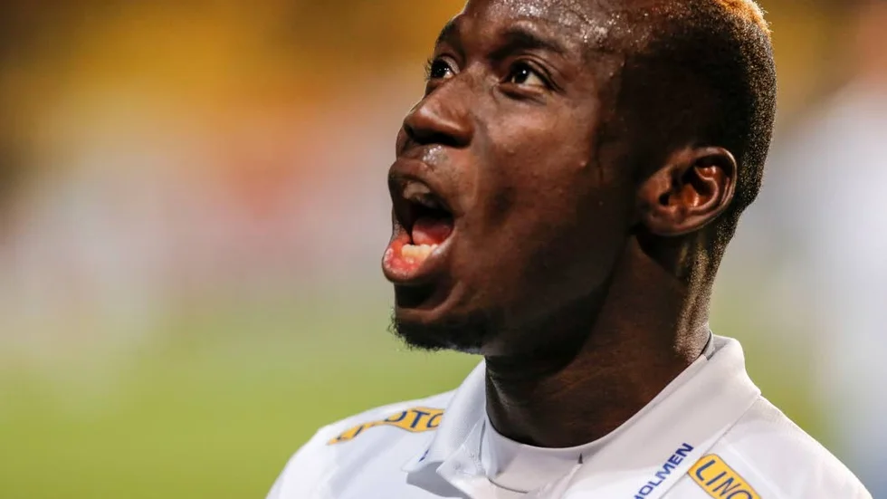 USA. När hjärtfelet upptäcktes flyttade Kamara till USA och DC United men är nedskickad i farmarlaget.