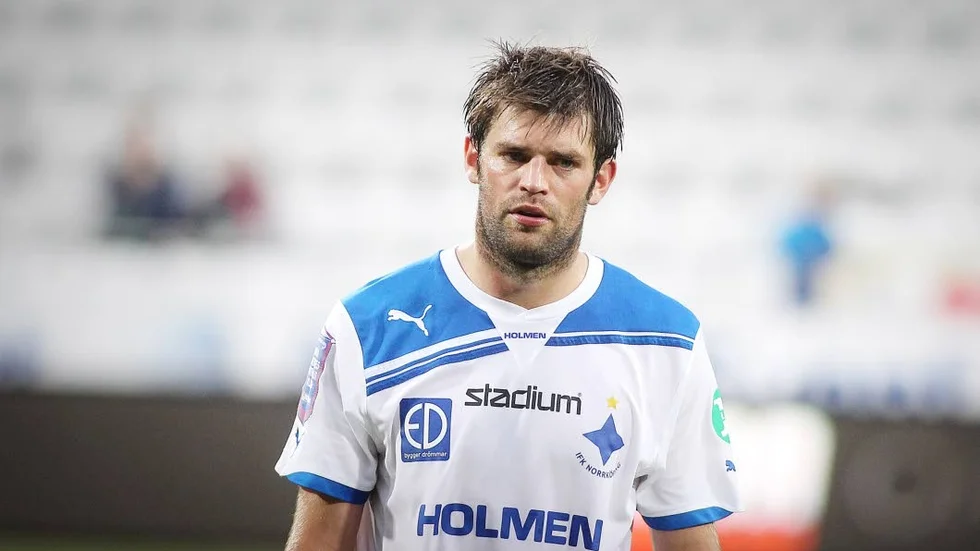 Morten Skjönsberg under tiden som försvarsklippa i IFK.
