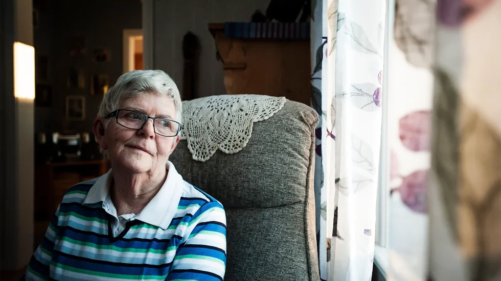 Hemma. Margareta Andreasson är uppvuxen i Åbyn, men bor i Burträsk. Det märks i hennes poesi. Foto: Thea Holmqvist.
