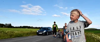 Barnen riskerar att bli påkörda på väg till skolan