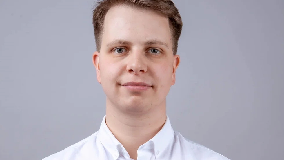 Adam Danieli.