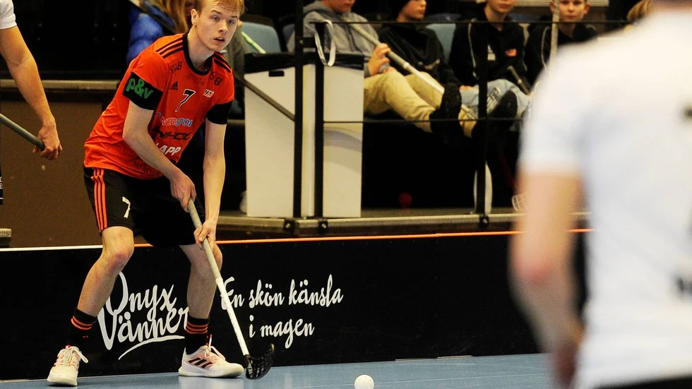 Emanuel Sörberg och hans Onyx föll tungt under lördagen i Sörmlandsderbyt mot Strängnäs.