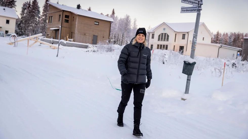 Det är på Dalbo, utanför Luleå, som Emma Nordin har bestämt sig för att bygga hus. "Det här kändes rätt för oss, säger hon.
