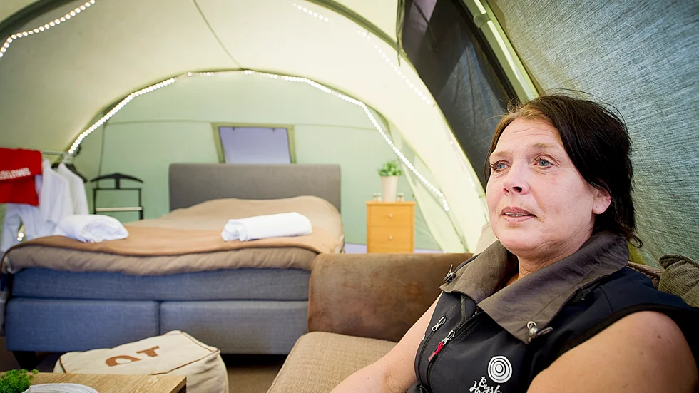 Solsken. ”Nu vill vi ha bra väder resten av sommaren”, säger Katarina Larsson, verksamhetschef på Byske Havsbad. Foto: Lars Eriksson.