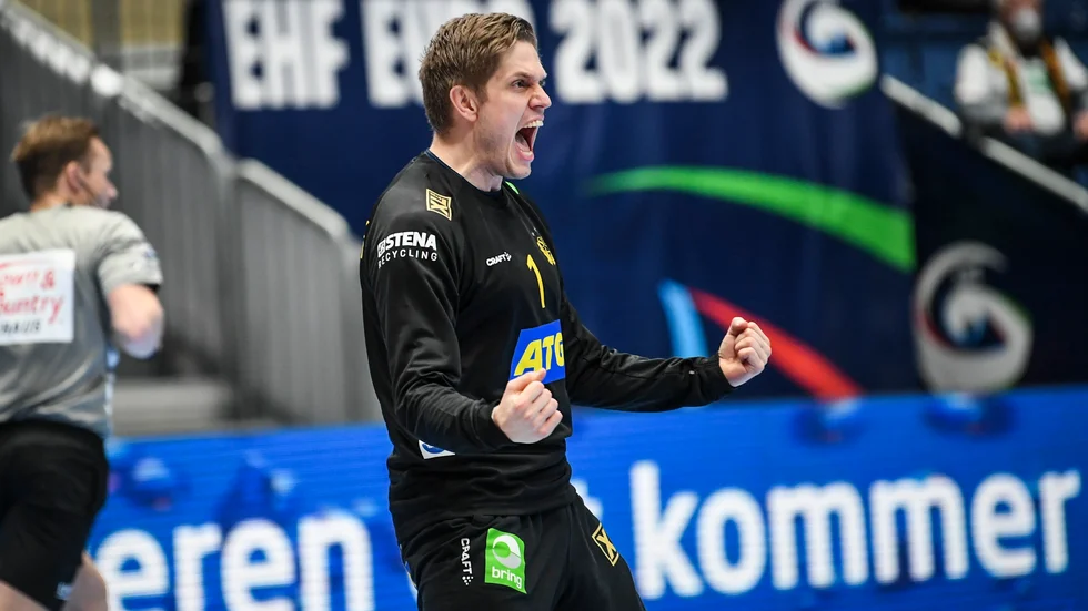 Peter Johannesson räddade nio skott på en halvlek mot Norge.