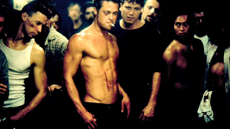 
Den legendariska filmen "Fight club" med Brad Pitt i huvudrollen har fått ett nytt slut när den visas i strömningstjänster i Kina.