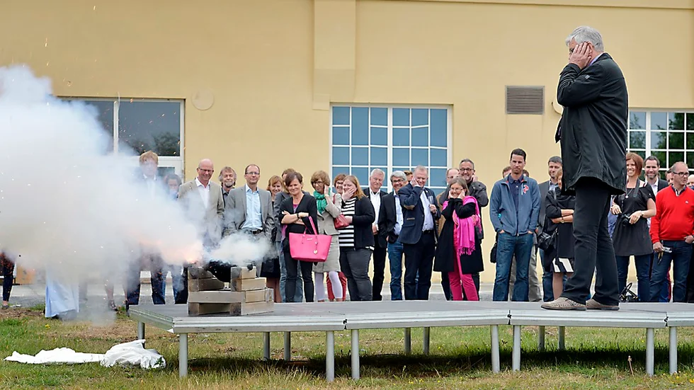 Bert Öhlund invigde Maskinhuset med en kanonsalut. Foto: Ulf Johansson