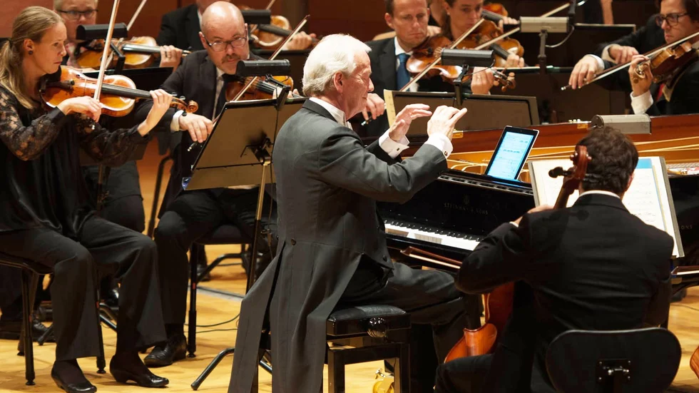 Dirigenten. Howard Shelley dirigerade Norrlandsoperans Symfoniorkester under fredagens konsert.
