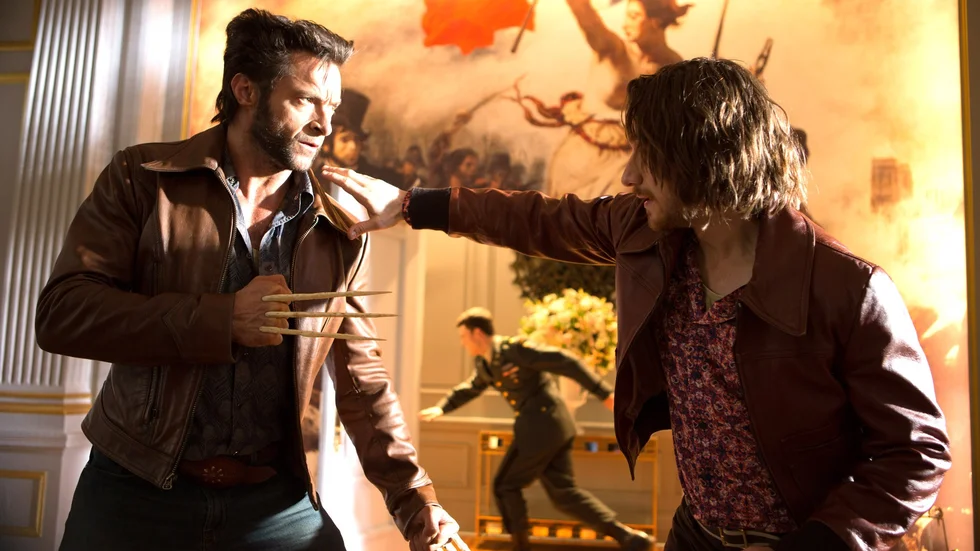 Tillbaka. En hjälte är tillbaka. Hugh Jackman kan spela Logan/Wolverine i både nutid och dåtid.