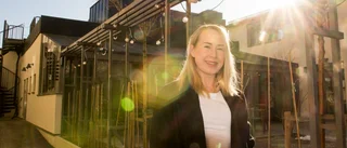 Nyblivna mäklaren Ulrika har hittat hem: "Häftigt att få vara med i den största affären i människors liv"