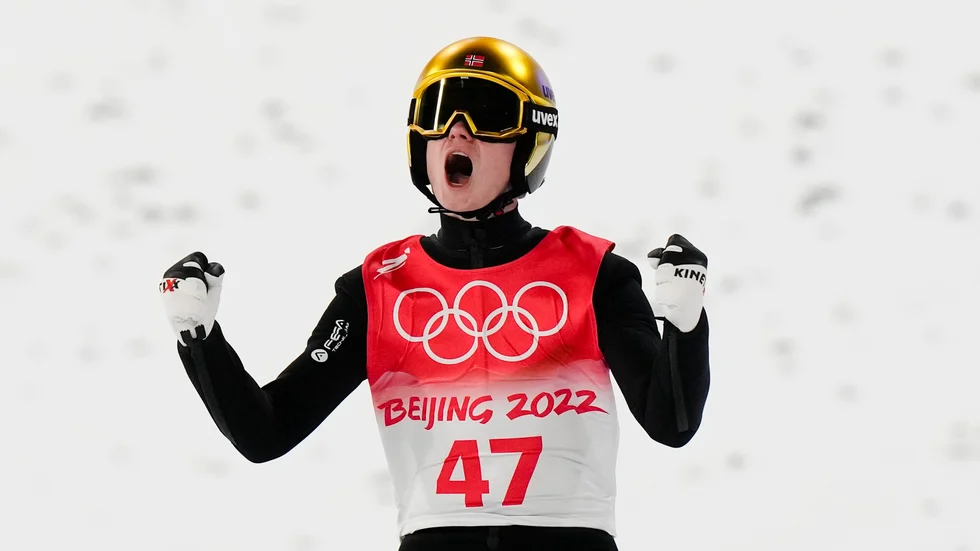 Marius Lindvik tog OS-guld i stora backen.