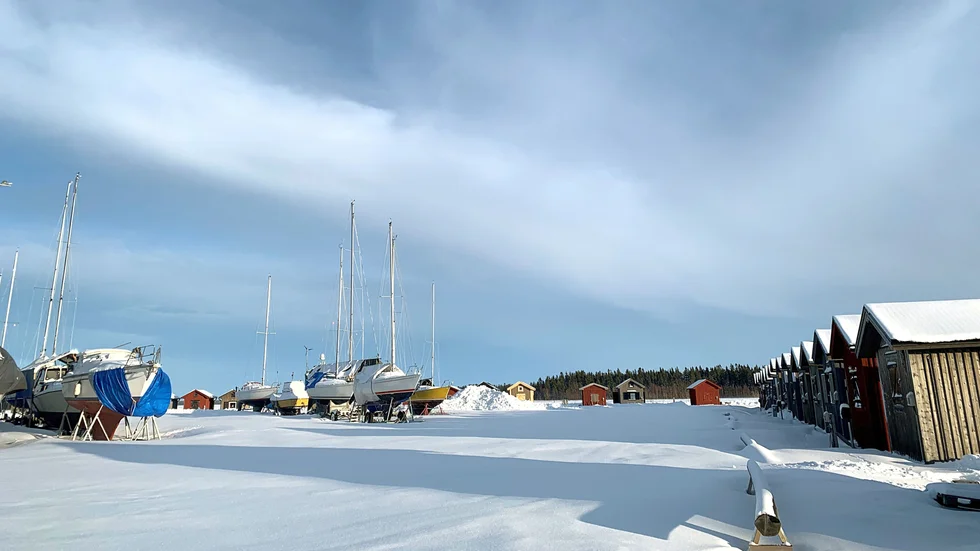 Fin vinterdag ute vid Bondö Marina.
