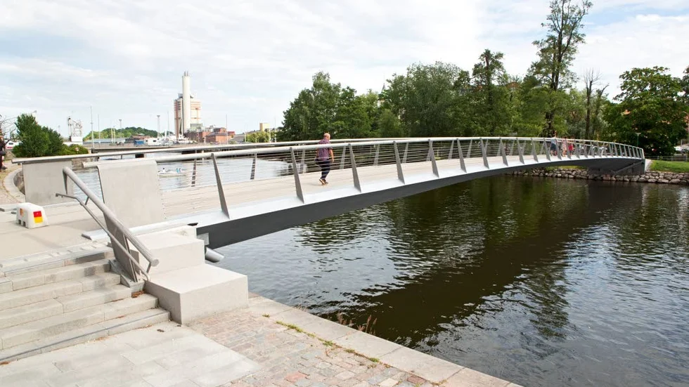 Strömsholmen försvinner och bron flyttas och blir nya Femöresbron.