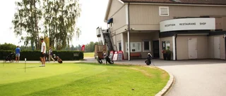 Stal växelkassa från golfrestaurang