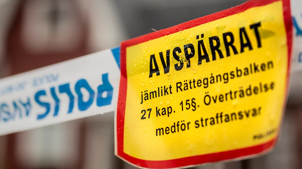 Källarlokalen var avspärrad under natten och genomsöktes av polisens tekniker. Bilden är tagen vid ett annat tillfälle.