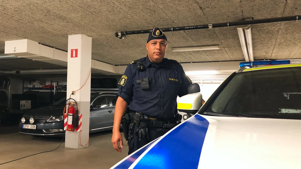 Richard Hedström, lokalområdespolis i Enköping -Håbo, menar att hela samhället behöver hjälpas åt så att unga inte hamnar i kriminella miljöer. 
"Om du som privatperson ser något som kan hjälpa oss i vårt uppdrag tipsa oss så kan vi bli ännu effektivare", säger han. 