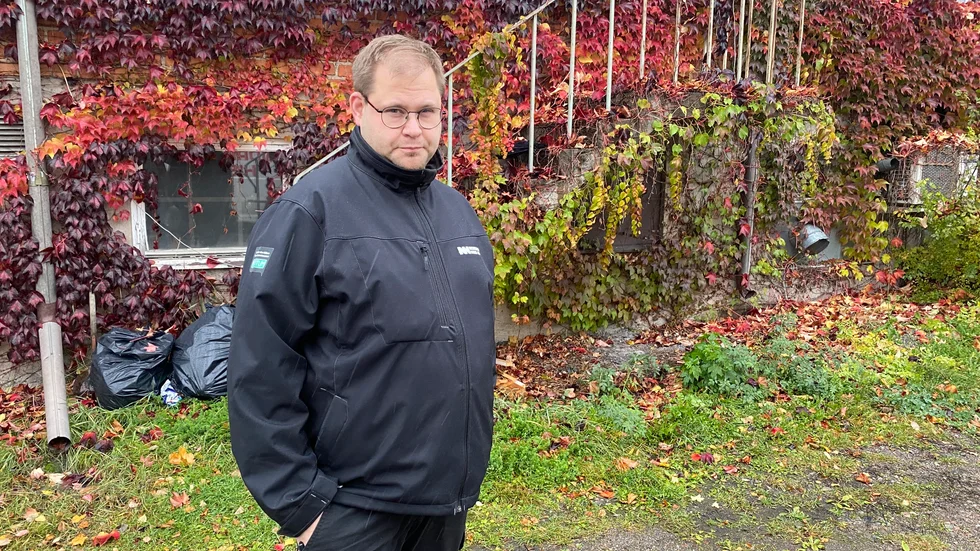 Magnus Engström är en av flera drabbade. Han fick sitt hus vandaliserat under söndagskvällen.