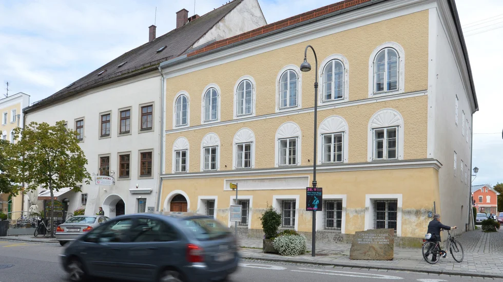 Huset i Braunau am Inn i Österrike blir polisstation. Arkivbild.