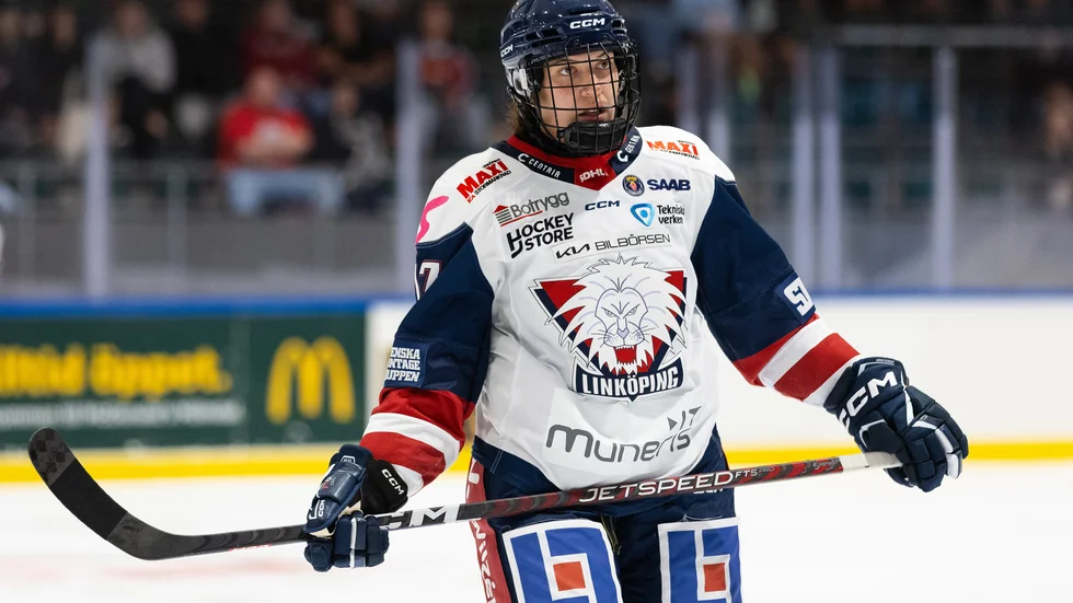 LHC:s Nara Elia är en av lagets bästa offensiva spelare. Under söndagen gjorde kanadensiskan sitt första mål för säsongen när LHC besegrade Djurgårdens IF med 4-1 på klassiska "Hovet" i Stockholm.