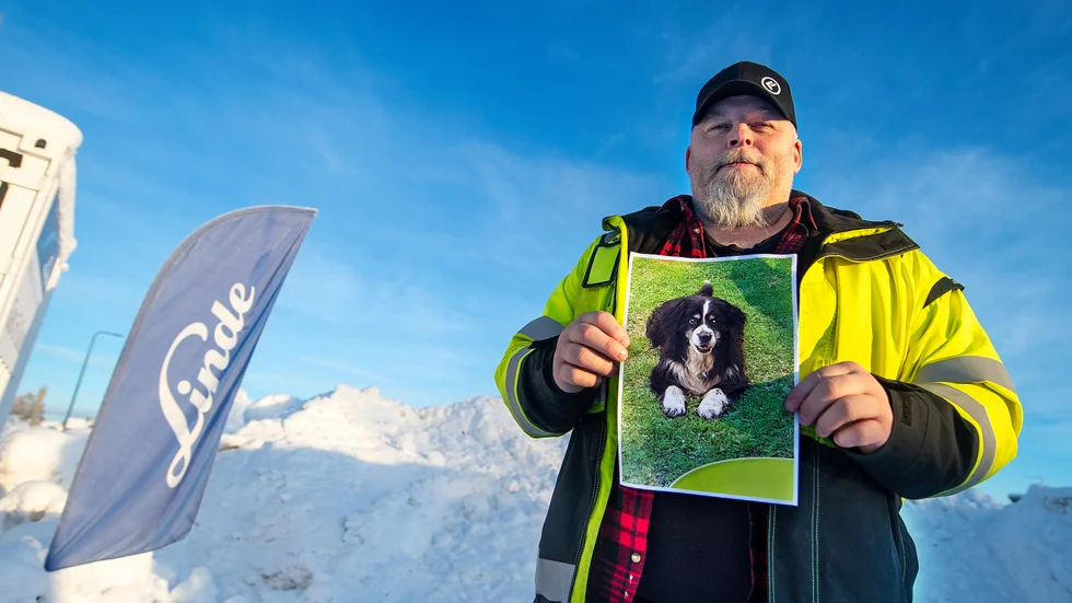 När Mats Johansson såg det märkliga djuret som fångats av åtelkameran trodde han först att hans numera bortgångna hund Oryx kunde ha haft en tass med i spelet.