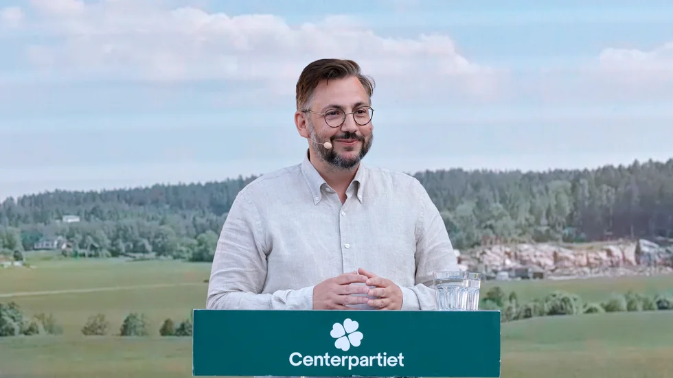 Agera. Demiroks första halvår som partiledare har präglats av ett allt mer anonymt centerparti. 