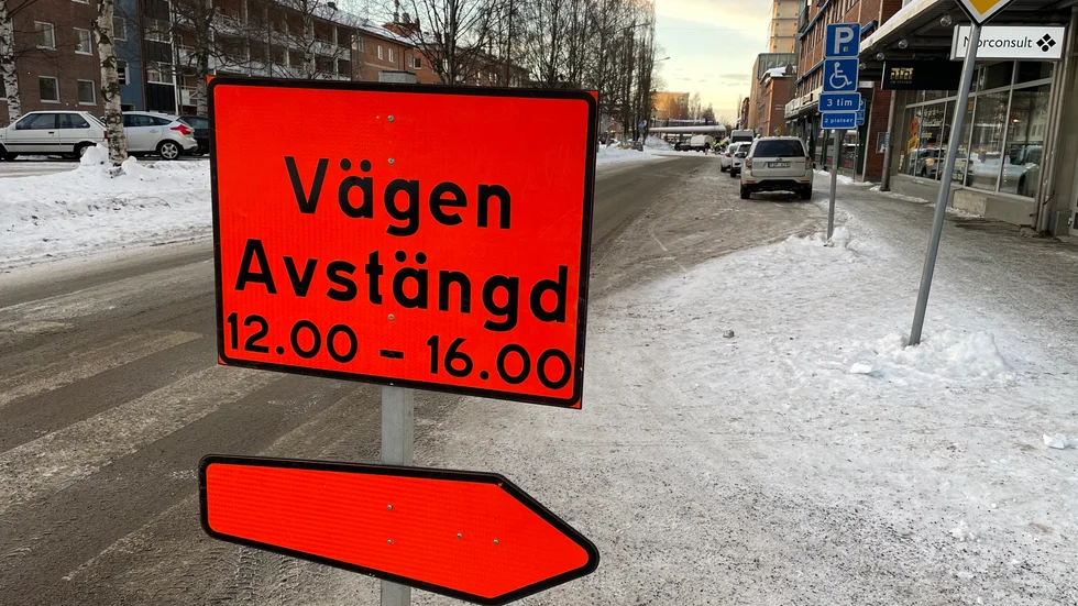 Kanalgatan stängdes av under måndagen.