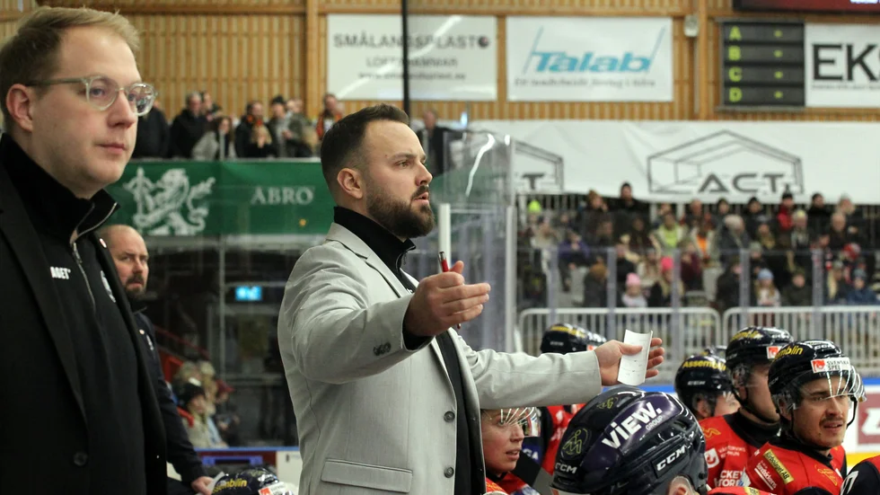 Joakim Hagelin är frustrerad över förlusten.