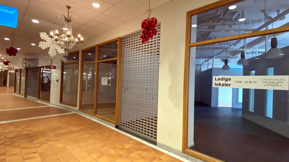 Flertalet butikslokaler inne i gallerian i Cityhuset står tomma. Orsakerna är flera men en är lågt intresse menar Thomas Andersson, Vasaparken.