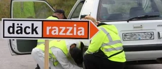 Polisen hinner inte med däckrazzian