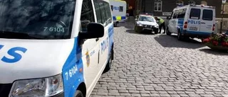 Öns polis sparar sexsiffriga belopp