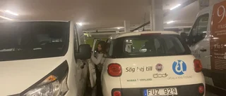 Så trångt är det i parkeringsgaragen: "Åh herregud"