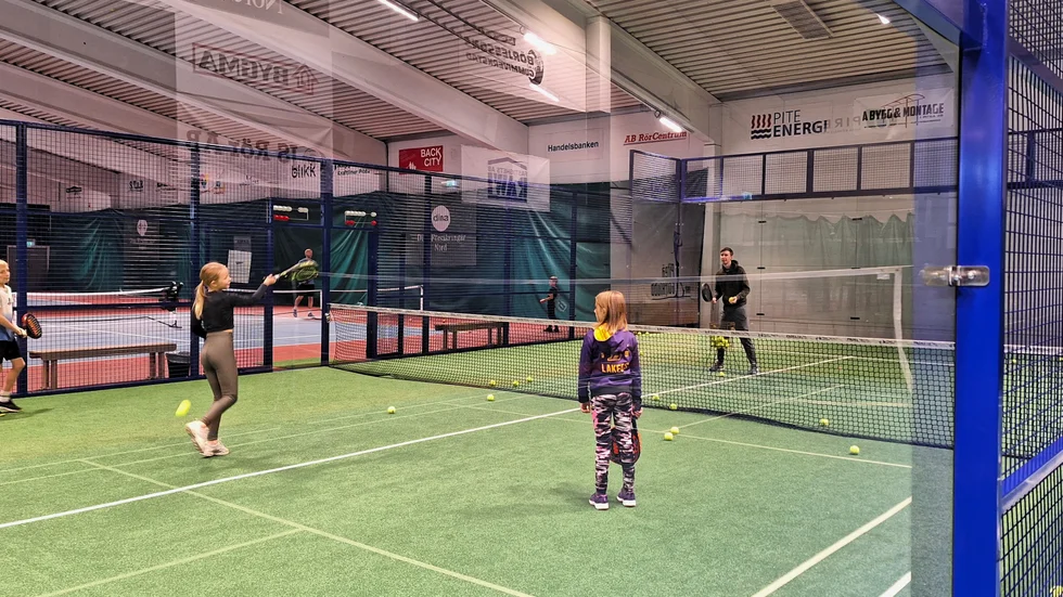 Piteå Racketklubb bjöd in till en prova på-dag med badminton, tennis och padel.