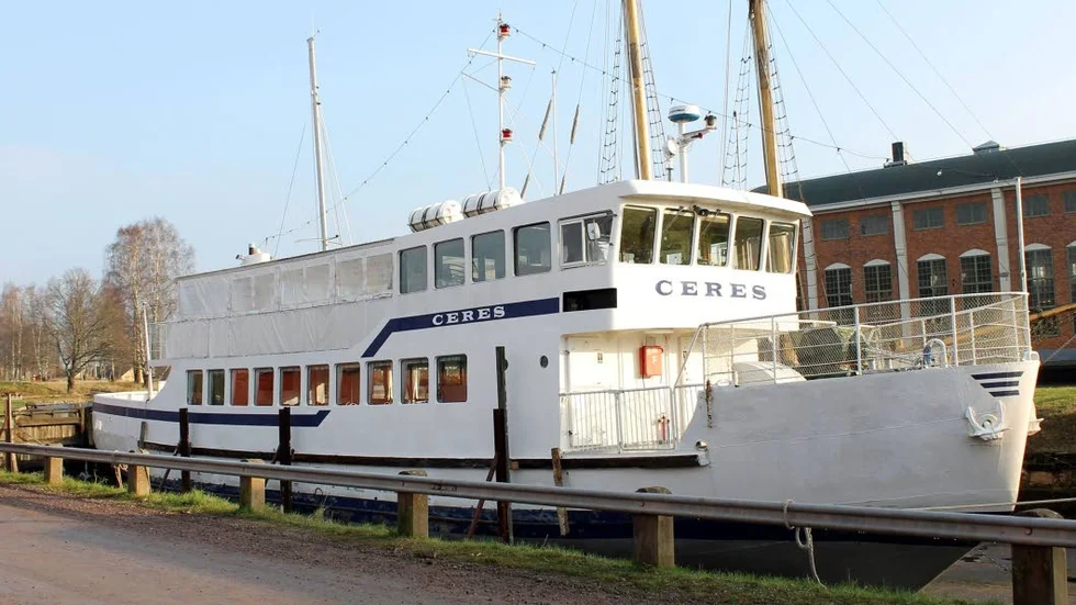 Just nu ligger Ceres i dockan i Motala och väntar på att det ska bli vår.