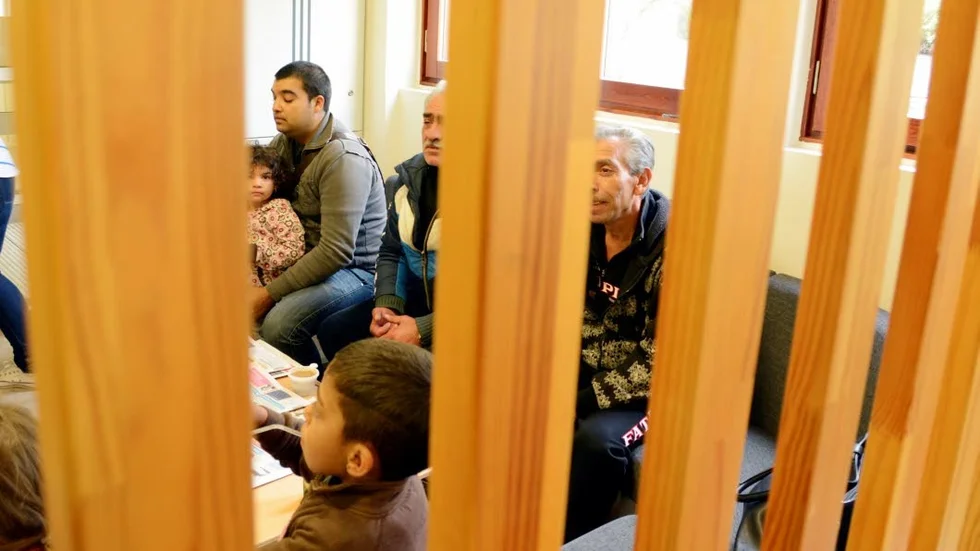 Ett 30-tal bulgariska migranter kom till Socialkontorets öppna hus på måndagskvällen.