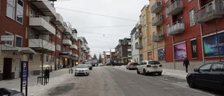 Lillbrogatan spräckte budgeten – 1 300 Piteåbor sågar projektet