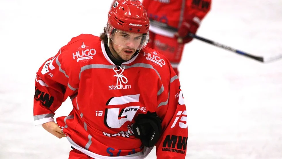 Filip Stensson satte de två sista målen för säsongen.