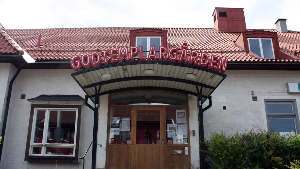 Rimforsa bio är beläggen i Godtemplargården.