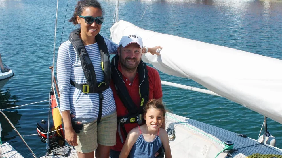 Makarna Sebastian och Eurodice ska snart slussa vidare mot Stockholm med sin dotter Constance, 10 år.