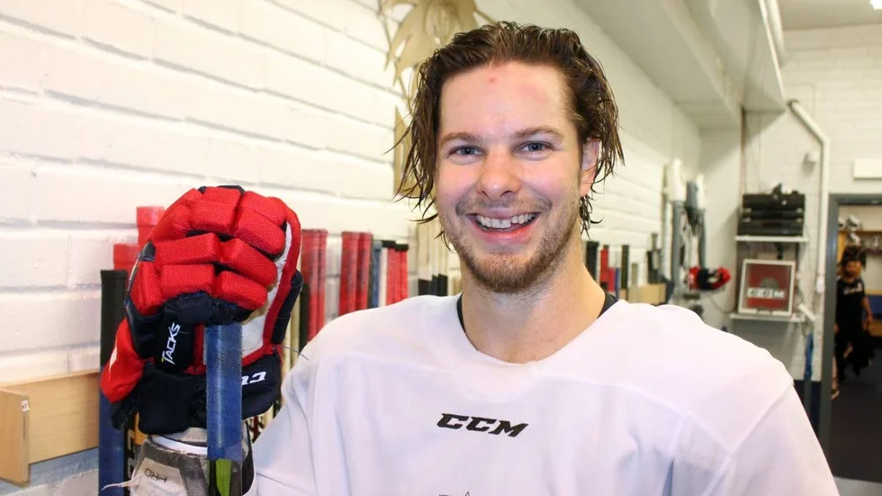 Andrew Gordon, kanadensaren, landade i Linköping på måndagsmorgonen och spelar i SHL redan mot Brynäs på tisdagen i Saab arena.