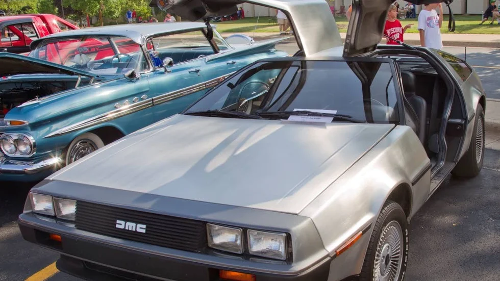 DeLorean DMC-12. Tidsmaskinsbilen från Back to the Future.