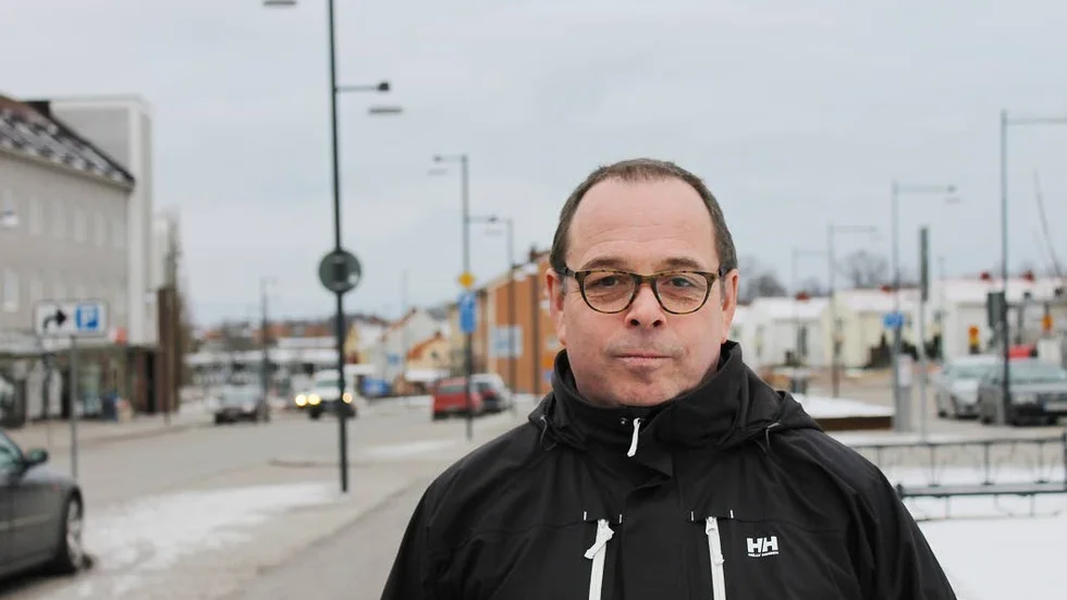 Löpande räkning. Verksamhetschef Jan Sundström försöker ge några svar på vad som hände vid Drottningplan.