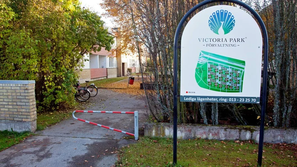Agerar. Victoria Park gör rent hus bland sina entreprenörer.