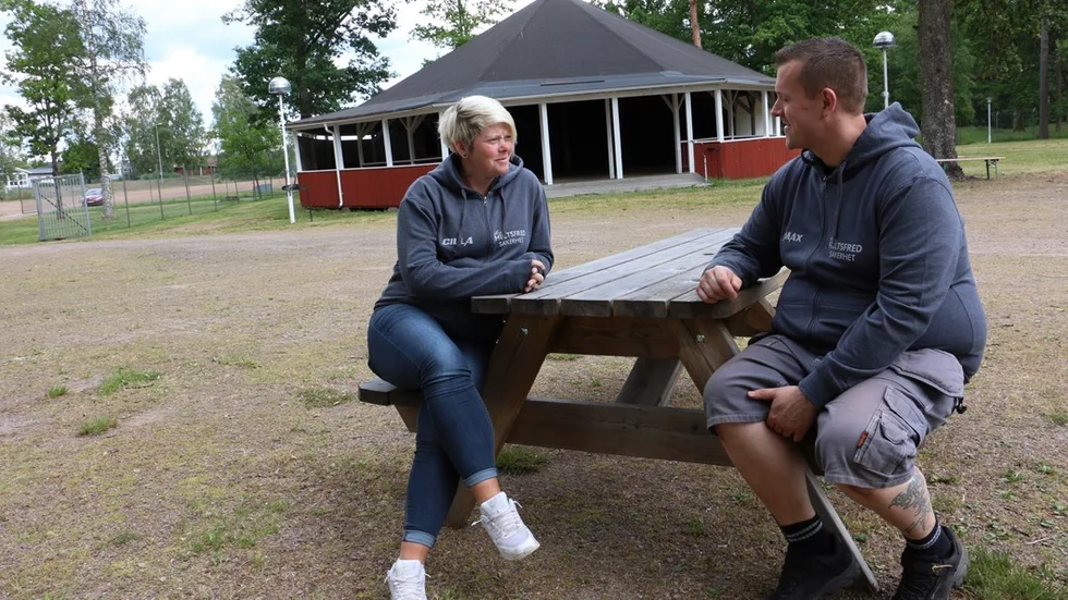 Vill ligga steget före. Säkerheten har höjts på This is Hultsfred för att förebygga sexuella trakasserier. Cilla Thuresson och Max Olsen diskuterar olika tänkbara åtgärder. Foto: Olof Carlson